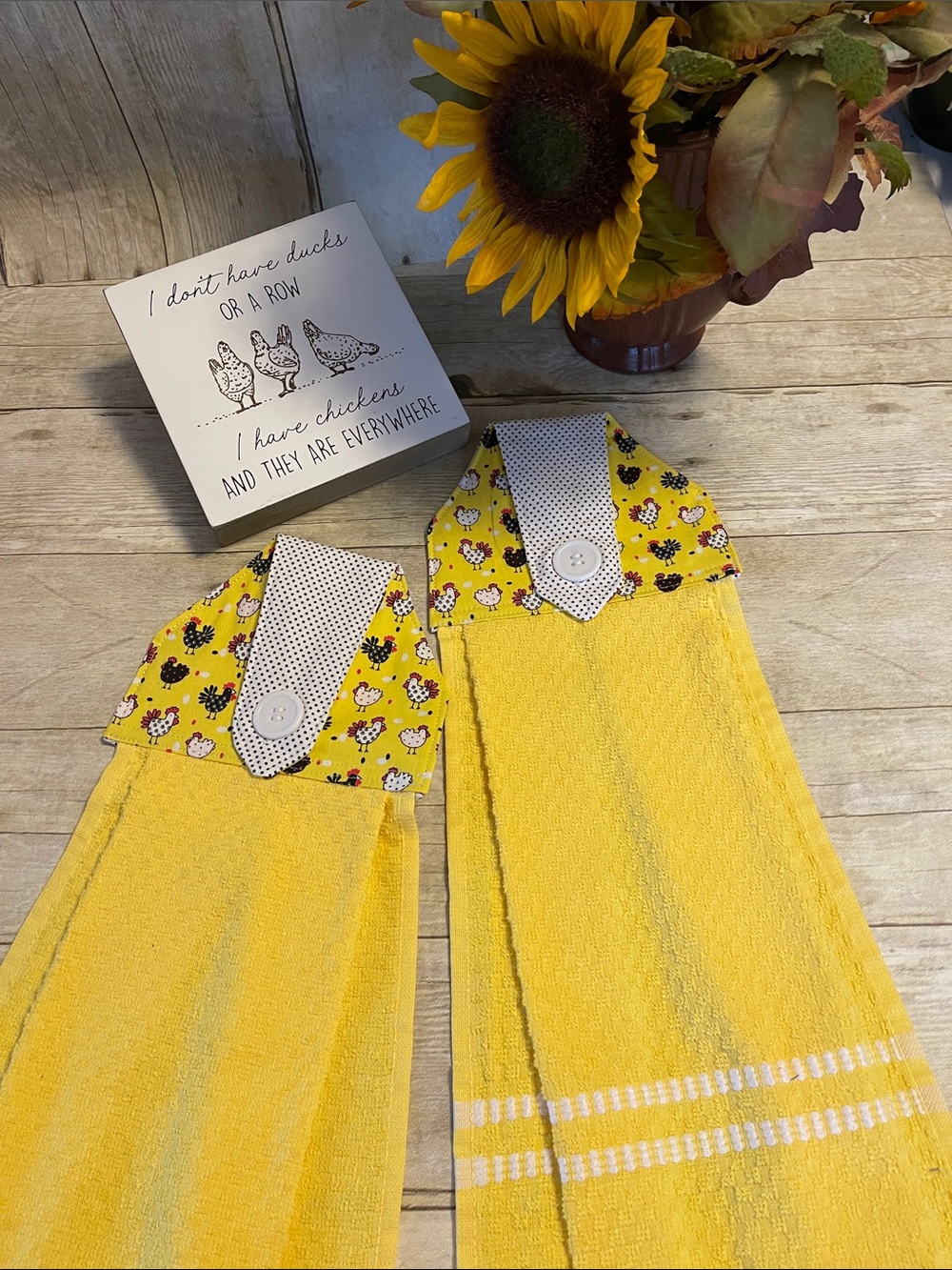 Chickens Sewn Top Hanging Towels Set of 2 Yellow & Black Button Closure - Picture 2 of 8
